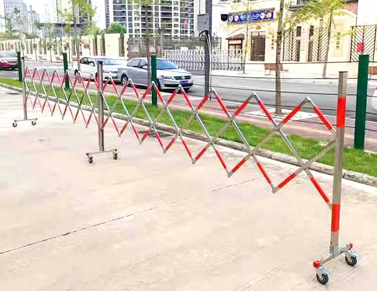 SS Mobile Fence scene photos